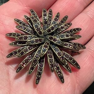 Vintage-Inspired Floral Brooch in Purple and Gold